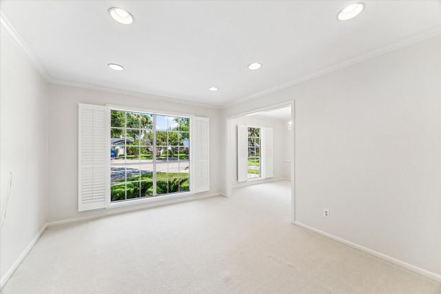9402 Brig O Doon Circle, Houston, TX 77096