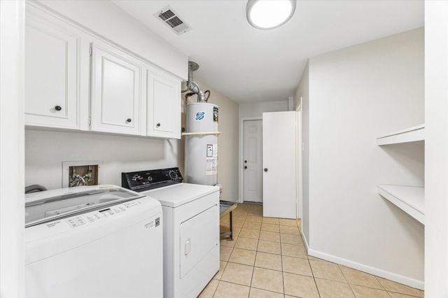 9402 Brig O Doon Circle, Houston, TX 77096