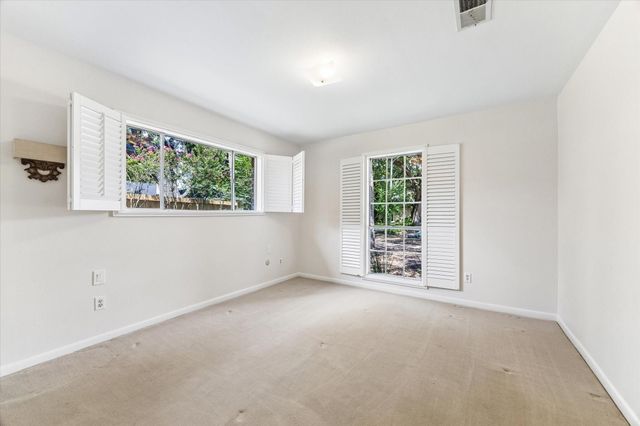 9402 Brig O Doon Circle, Houston, TX 77096