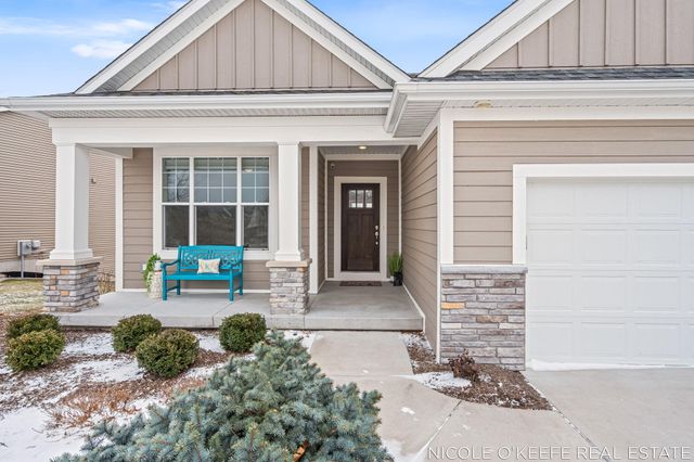 5550 Preserve Court Ne 84, Plainfield Twp, MI 49306