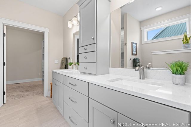 5550 Preserve Court Ne 84, Plainfield Twp, MI 49306