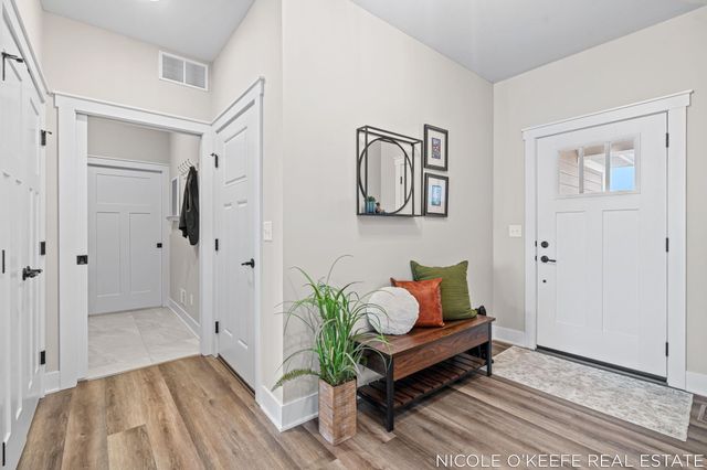 5550 Preserve Court Ne 84, Plainfield Twp, MI 49306