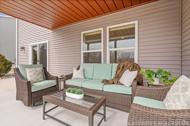 5550 Preserve Court Ne 84, Plainfield Twp, MI 49306