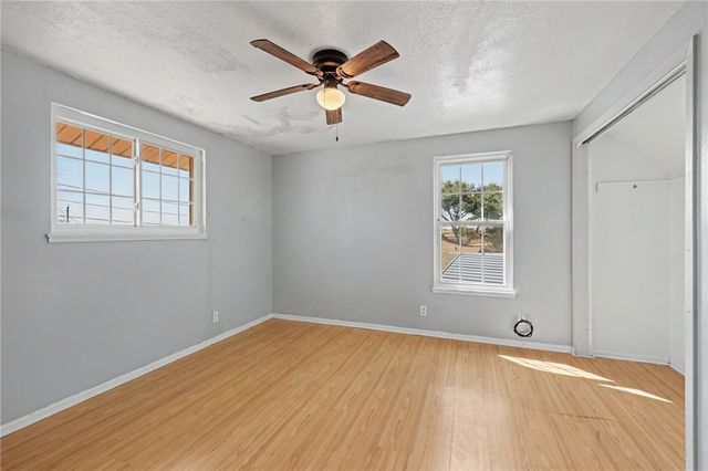 214 Hialeah Dr, Corpus Christi, TX 78418
