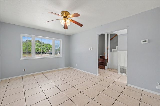 214 Hialeah Dr, Corpus Christi, TX 78418