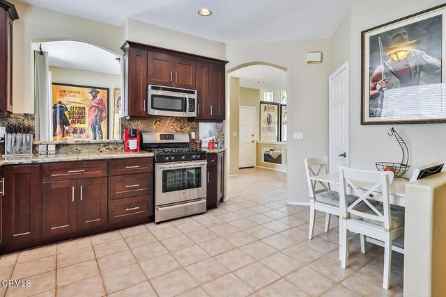 343 Avenida De Royale, Thousand Oaks, CA 91362