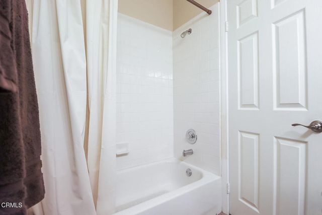 343 Avenida De Royale, Thousand Oaks, CA 91362