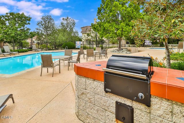 343 Avenida De Royale, Thousand Oaks, CA 91362