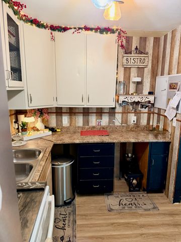 815 WATER Street, Conneaut Lake, PA 16316