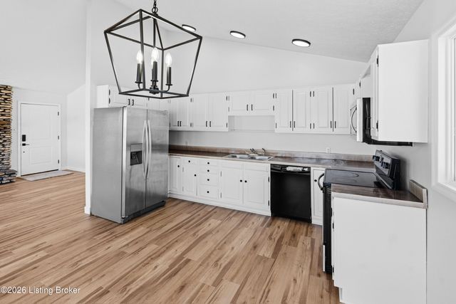 200 Circle K Rd, Brandenburg, KY 40108