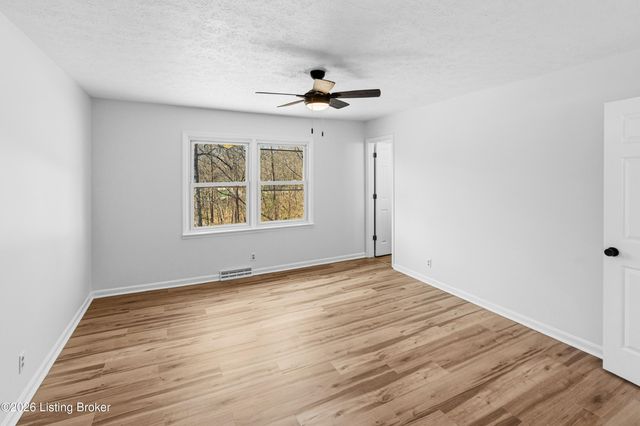 200 Circle K Rd, Brandenburg, KY 40108