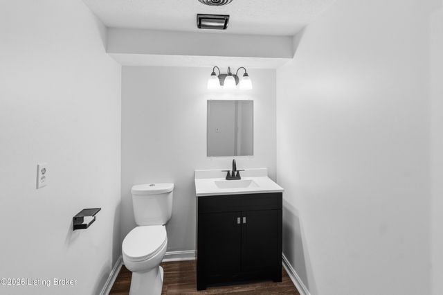 200 Circle K Rd, Brandenburg, KY 40108