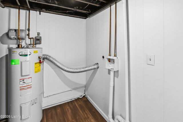 200 Circle K Rd, Brandenburg, KY 40108