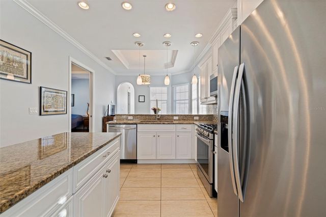 6101 YEATS MANOR DRIVE, Tampa, FL 33616