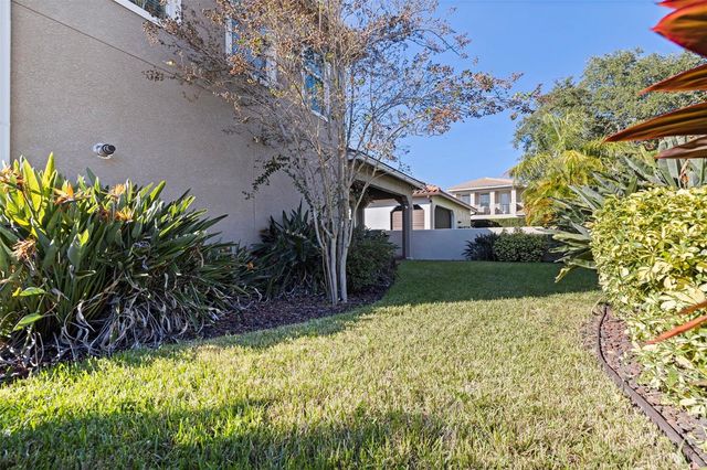 6101 YEATS MANOR DRIVE, Tampa, FL 33616