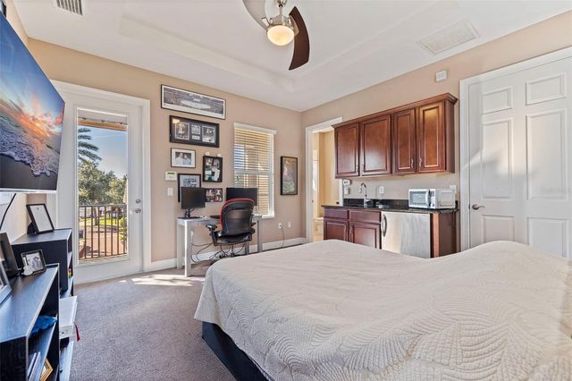 6101 YEATS MANOR DRIVE, Tampa, FL 33616