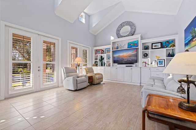 6101 YEATS MANOR DRIVE, Tampa, FL 33616