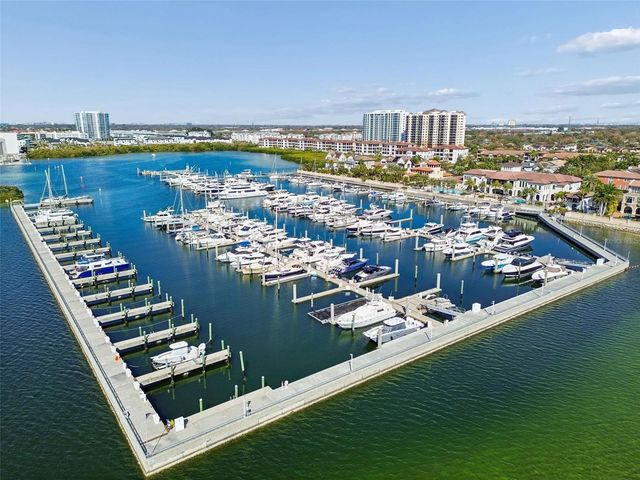 6101 YEATS MANOR DRIVE, Tampa, FL 33616