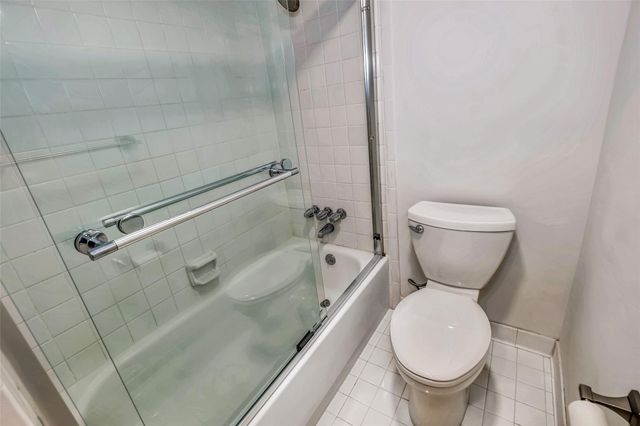 1300 Augusta Drive 18, Houston, TX 77057