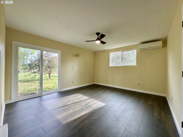 89237 SHEFFLER Rd, Elmira, OR 97437