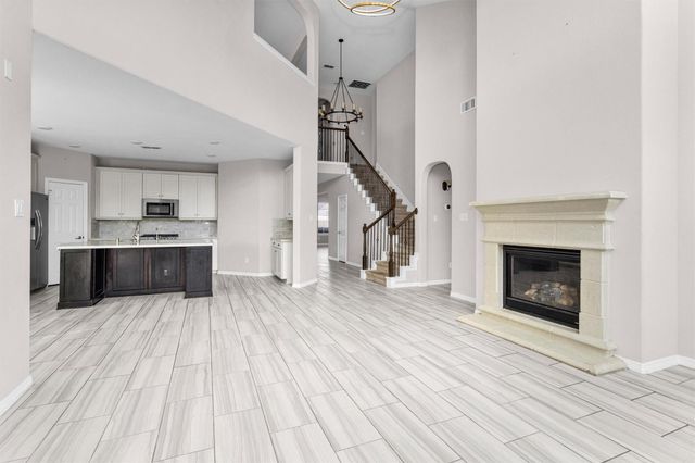 6915 Pebble Pass Lane, Missouri City, TX 77459