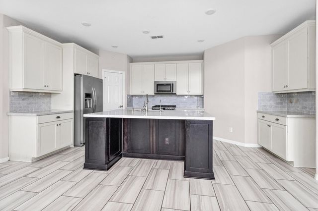 6915 Pebble Pass Lane, Missouri City, TX 77459