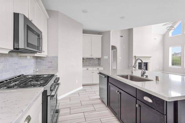 6915 Pebble Pass Lane, Missouri City, TX 77459