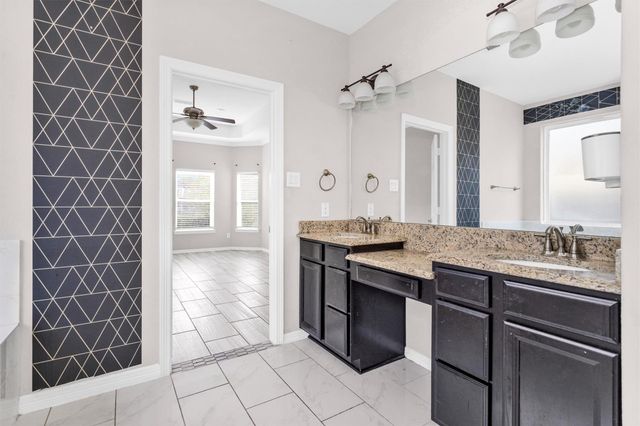 6915 Pebble Pass Lane, Missouri City, TX 77459