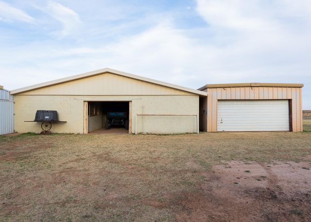 1024 US-82, Brownfield, TX 79316