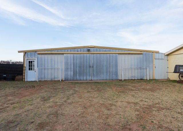 1024 US-82, Brownfield, TX 79316