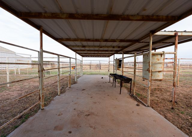 1024 US-82, Brownfield, TX 79316