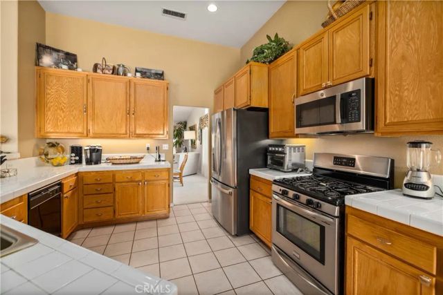 42344 Camden, Lancaster, CA 93536