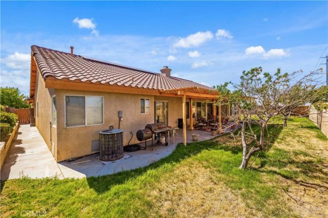 42344 Camden, Lancaster, CA 93536