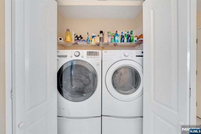 19 Fox Run Road, Allendale, NJ 07401