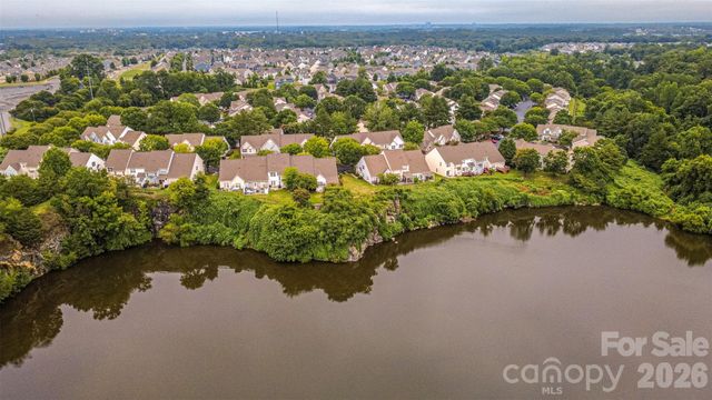 774 Rock Lake Glen, Fort Mill, SC 29715