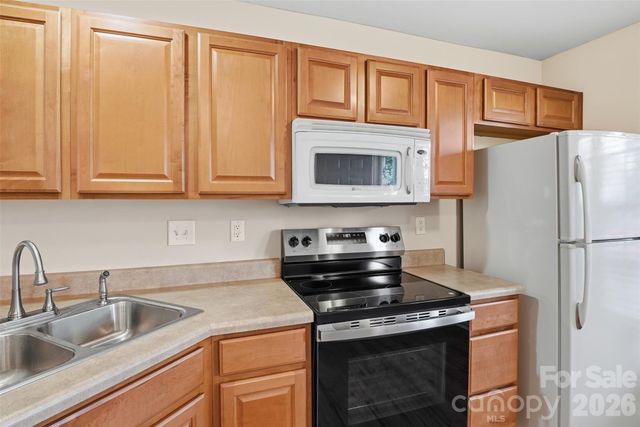 774 Rock Lake Glen, Fort Mill, SC 29715