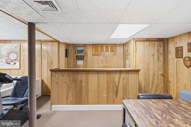 1619 AIDENN LAIR RD, Dresher, PA 19025