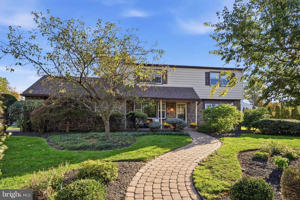 1619 AIDENN LAIR RD, Dresher, PA 19025