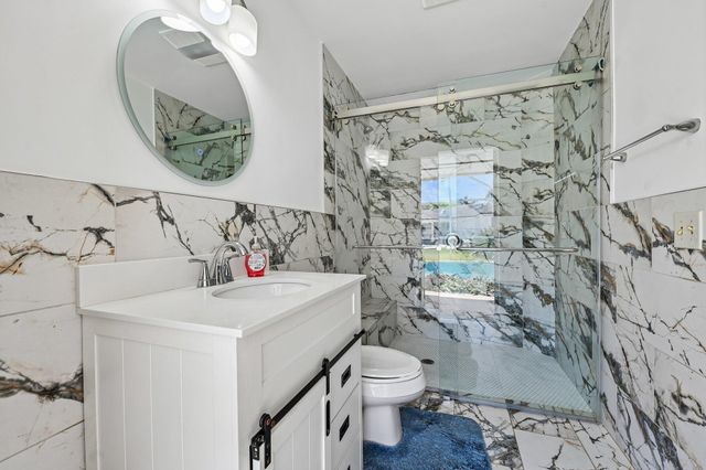 804 SE 16th Court, Deerfield Beach, FL 33441