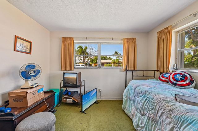 804 SE 16th Court, Deerfield Beach, FL 33441