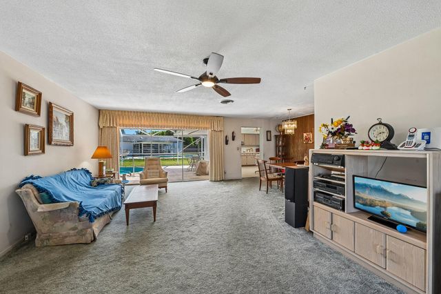 804 SE 16th Court, Deerfield Beach, FL 33441