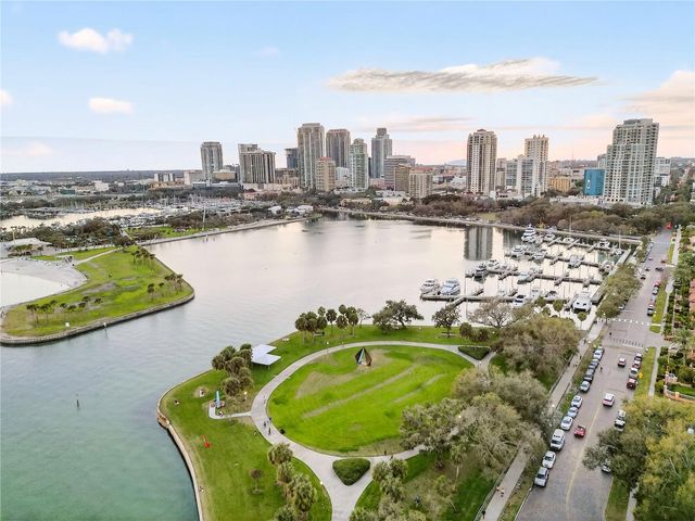 5235 40TH STREET S, St Petersburg, FL 33711