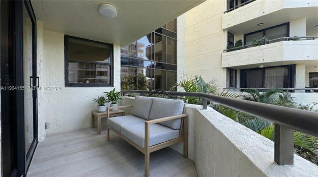 170 Ocean Lane Dr 403, Key Biscayne, FL 33149