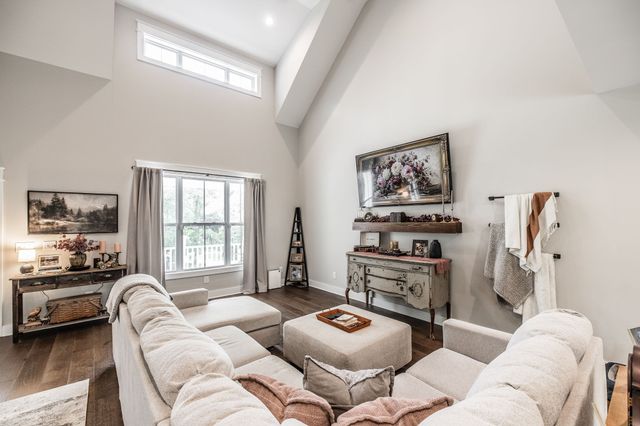 8909 Cedar Grove Rd, Cross Plains, TN 37049