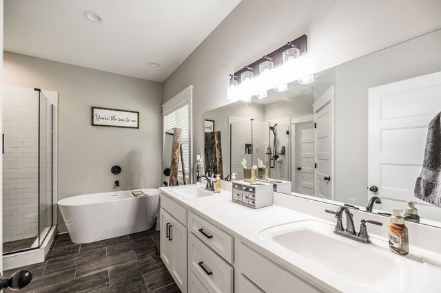 8909 Cedar Grove Rd, Cross Plains, TN 37049