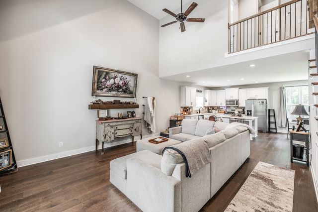 8909 Cedar Grove Rd, Cross Plains, TN 37049