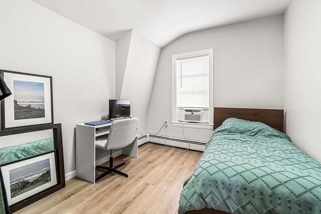 566 Proctor Ave, Revere, MA 02151