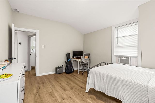 566 Proctor Ave, Revere, MA 02151