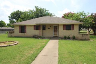 1610 Ridge Court, Midlothian, TX 76065