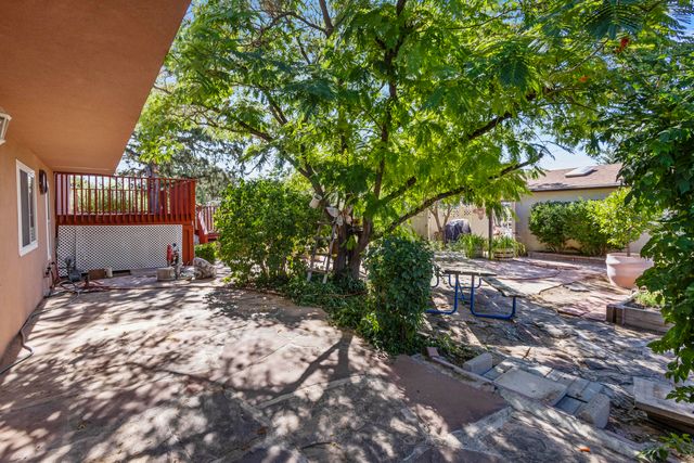 9922 COLUMBUS Circle NW, Albuquerque, NM 87114